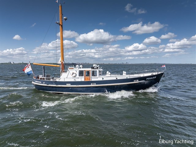 Pegasus II 16.71 - Vluchtschip